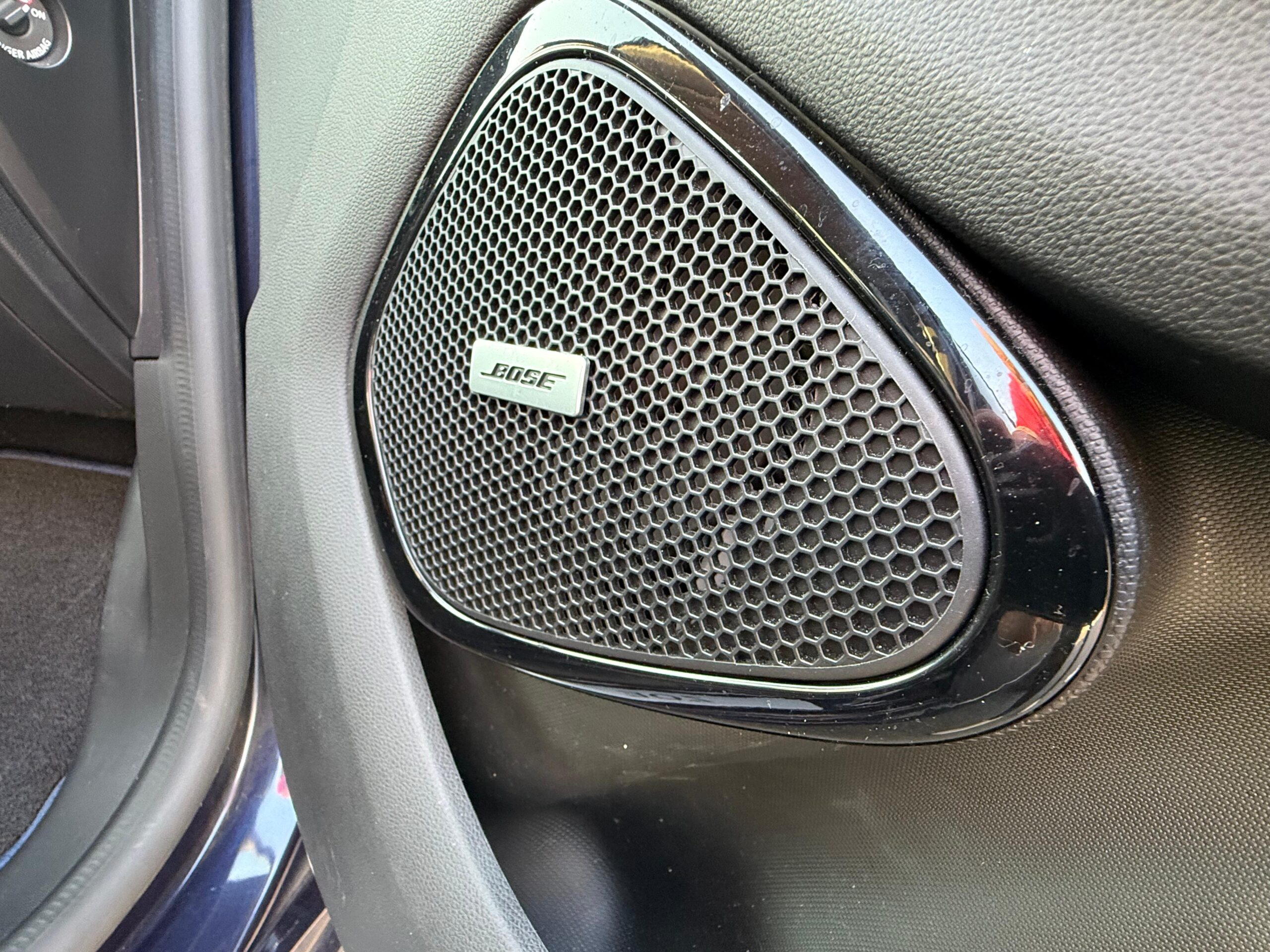 
								Renault ZOE Riviera Limited full									