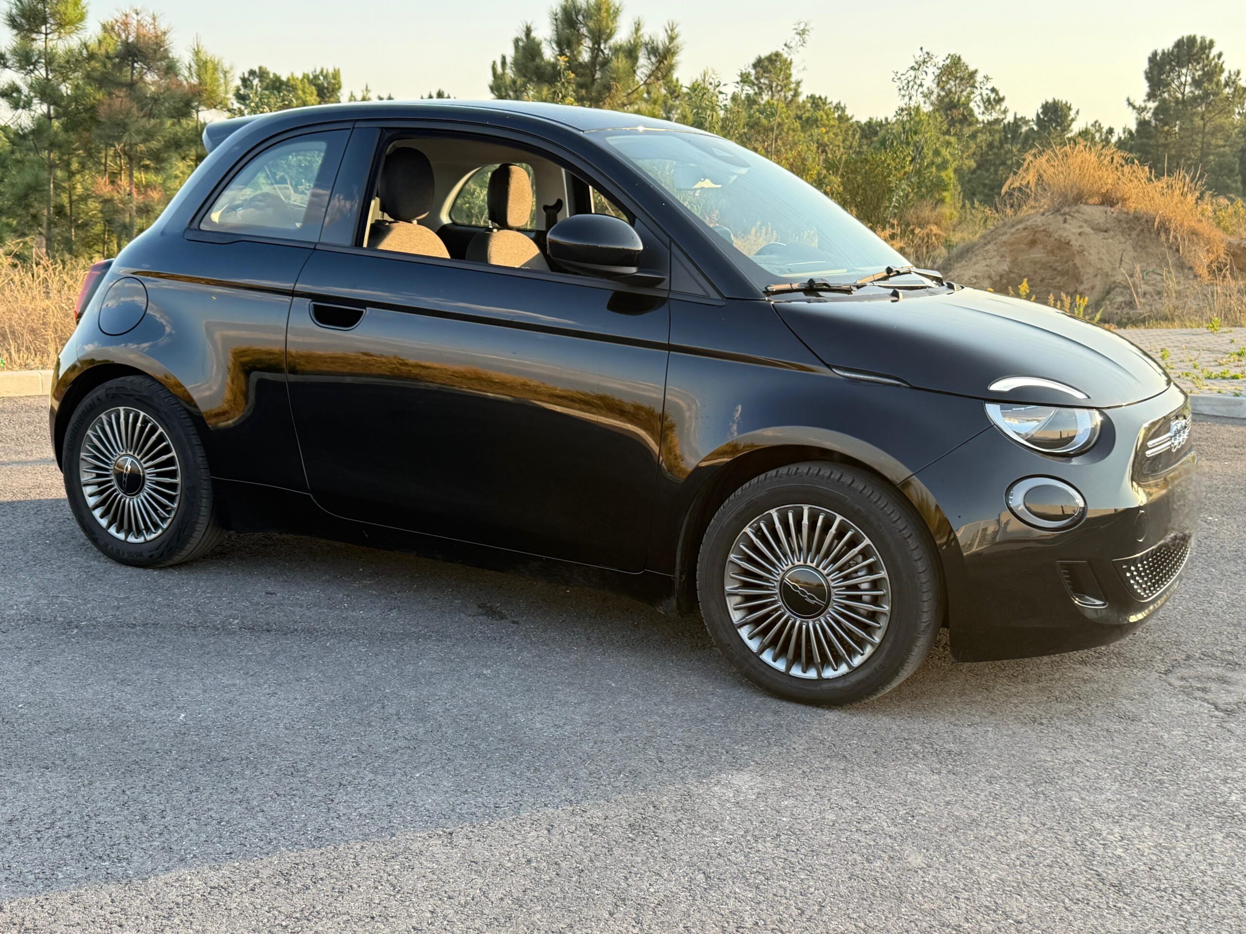 
								Fiat 500 Icone full									