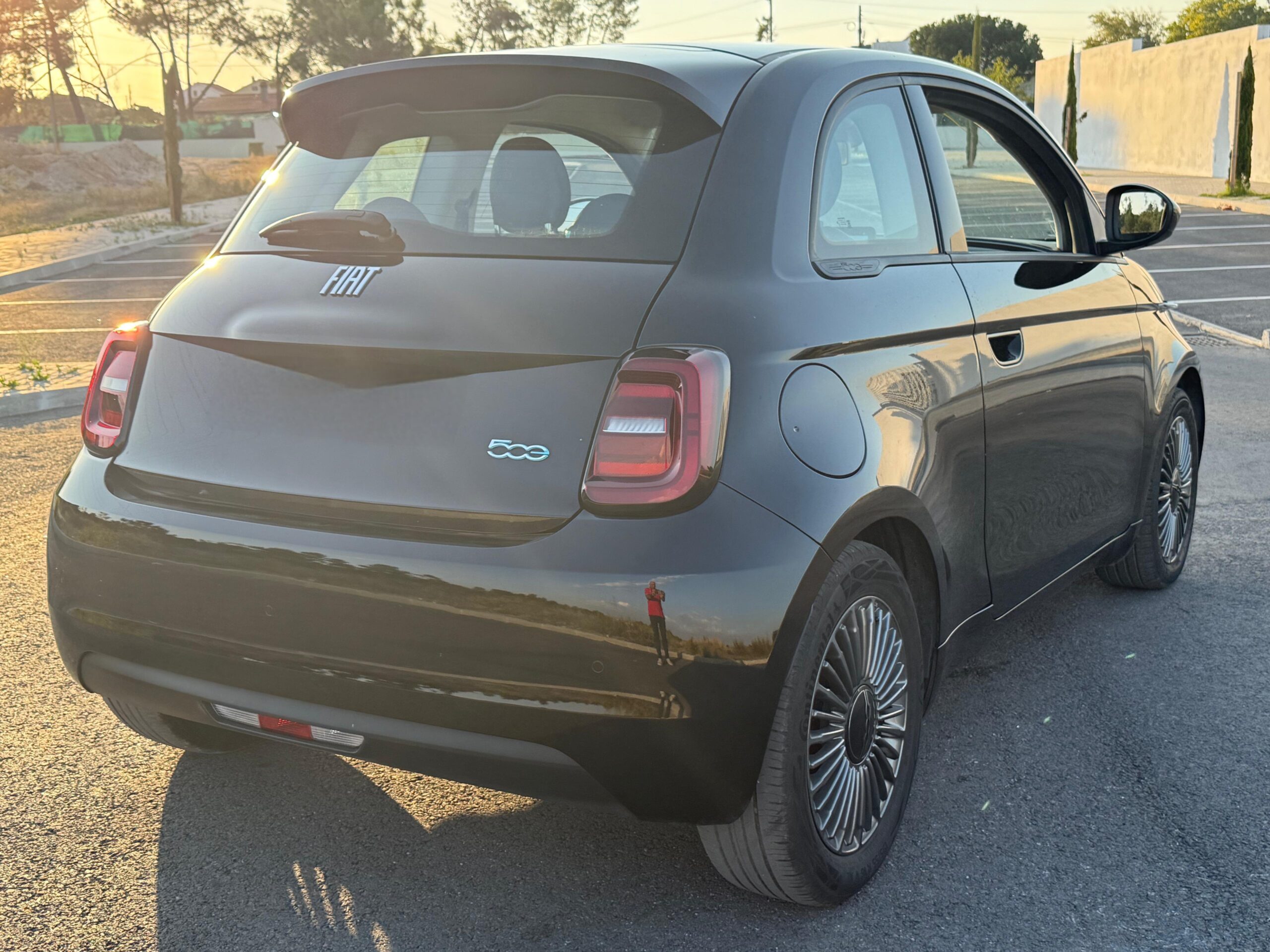 
								Fiat 500 Icone full									